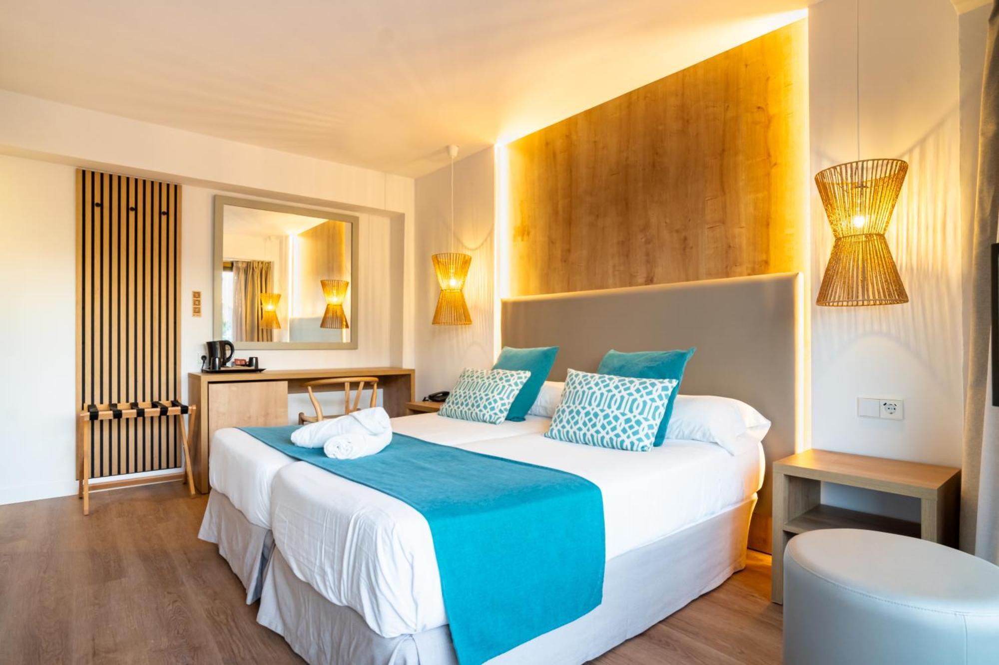 Hotel Bahia De Alcudia & Port d'Alcúdia
